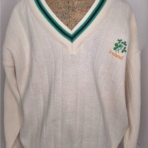Swallow Made in Ireland V-Neck Pullover Sweater 1980s